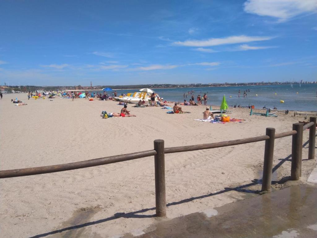 Appartement Meuble Bord De Mer Fos Sur Mer โฟส์-ซูร์-แมร์ ภายนอก รูปภาพ