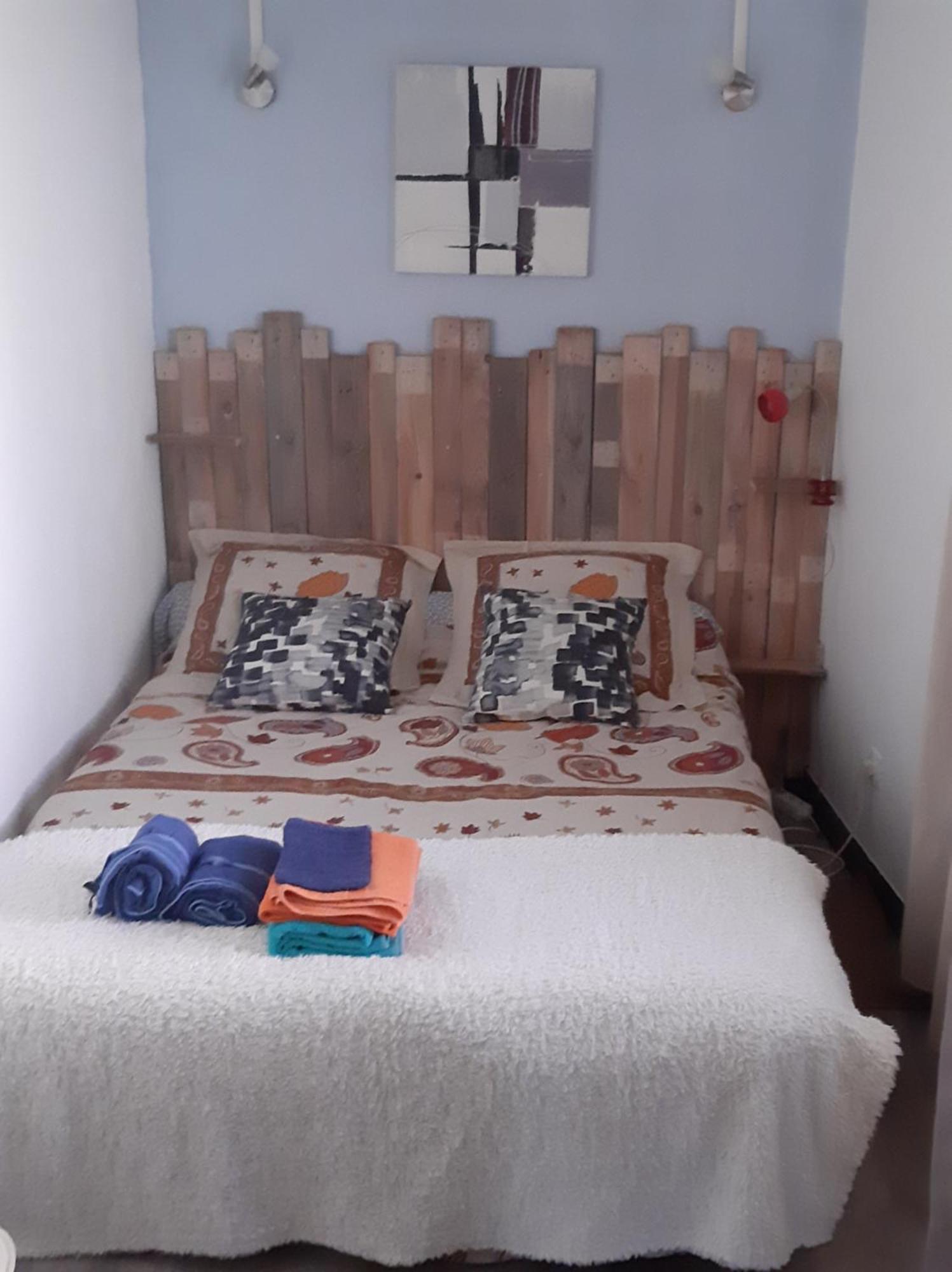 Appartement Meuble Bord De Mer Fos Sur Mer โฟส์-ซูร์-แมร์ ภายนอก รูปภาพ